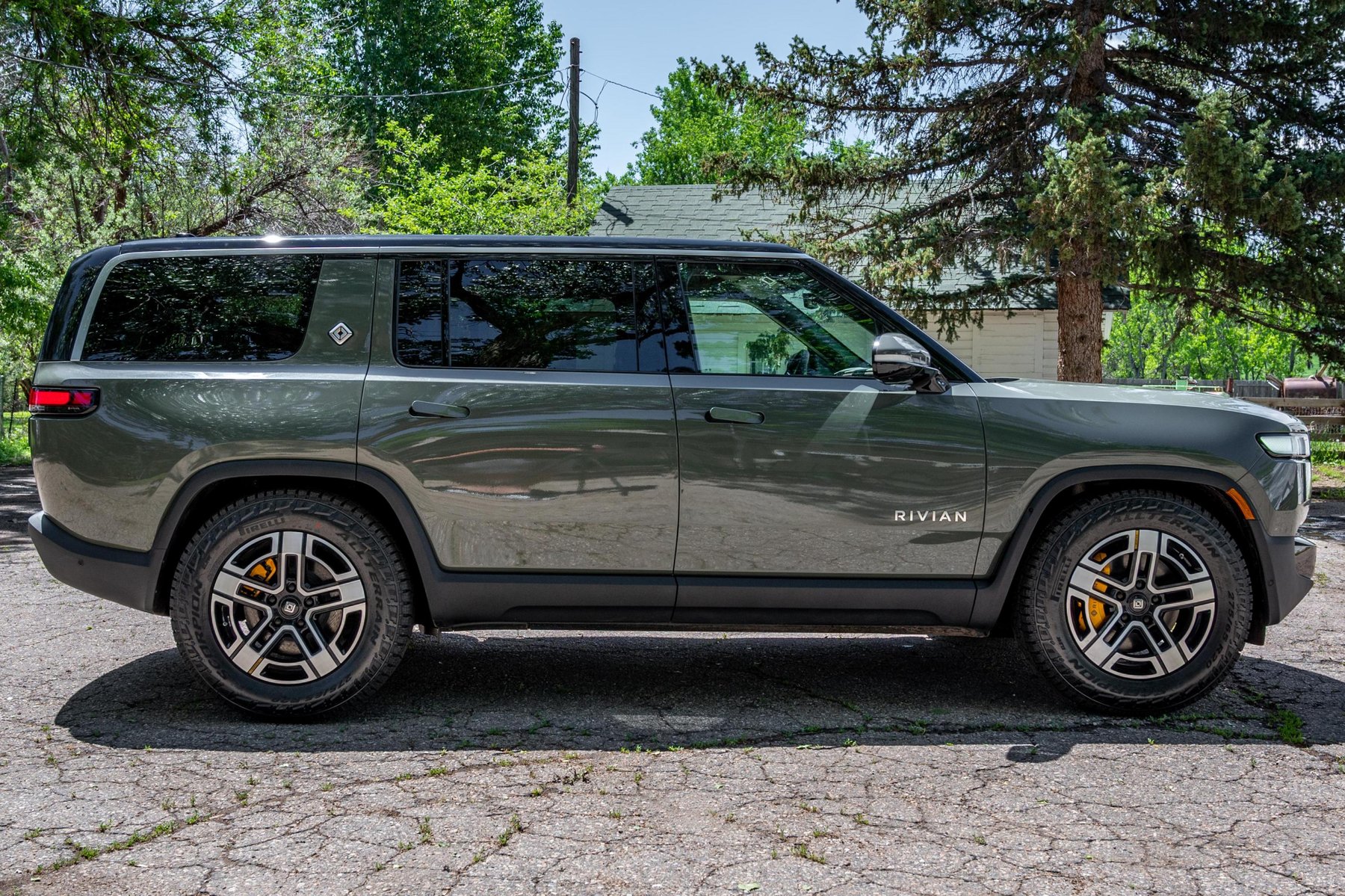 2023 Rivian R1S Launch Edition 7PDSGABL3PN003854 Hagerty Valuation Tools